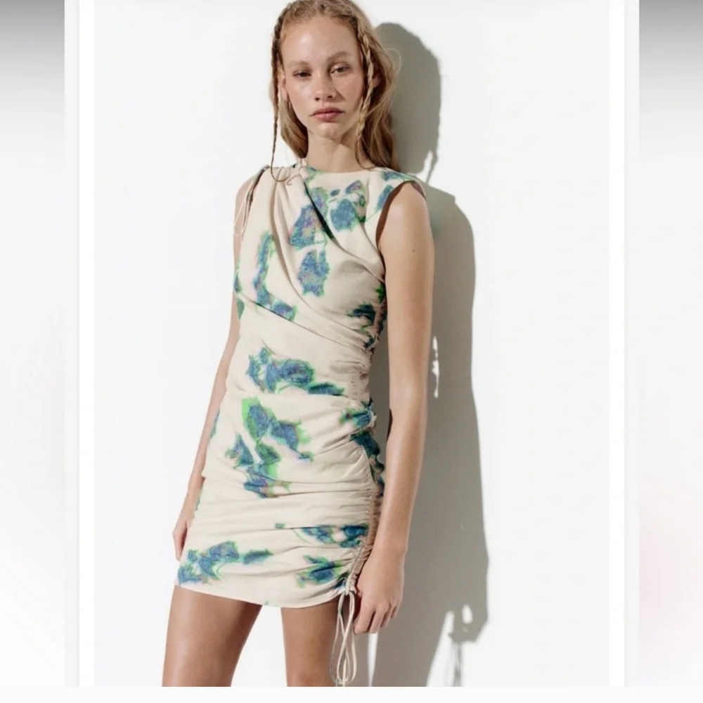 Elegant Cream and Blue Ruched Linen Dress